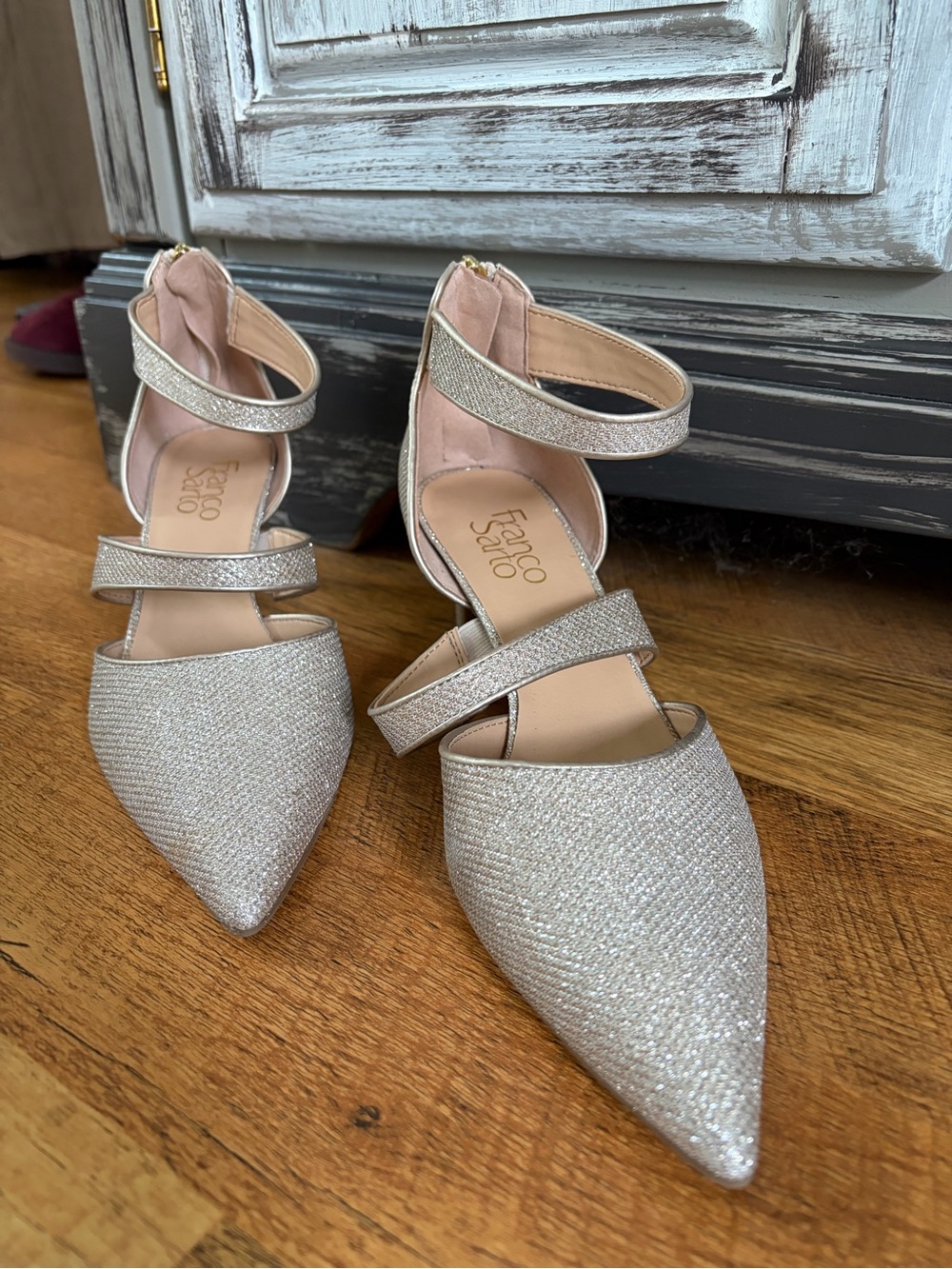 Franco Sarto Gold Glitter Pointed-Toe Ankle-Strap Heels. Size 7 1/2